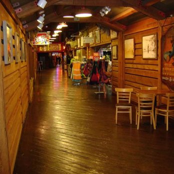 Miners Landing - New American Near Me - Seattle, Washington