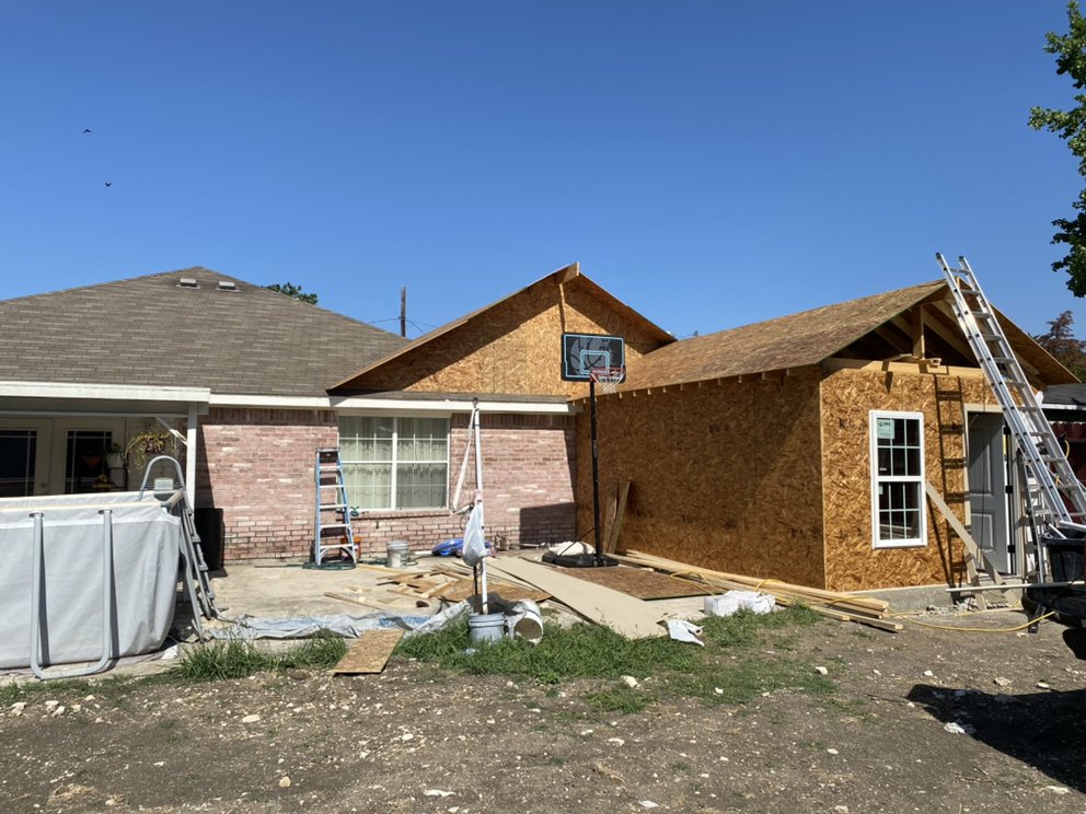 Slide of Golden Construction DFW