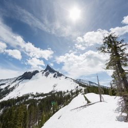 Mount Thielsen - on the hike in