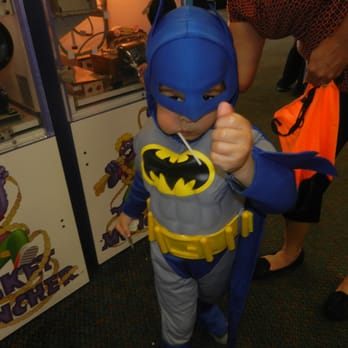 Chuck E. Cheese - Pizza Near Me - Hialeah, Florida