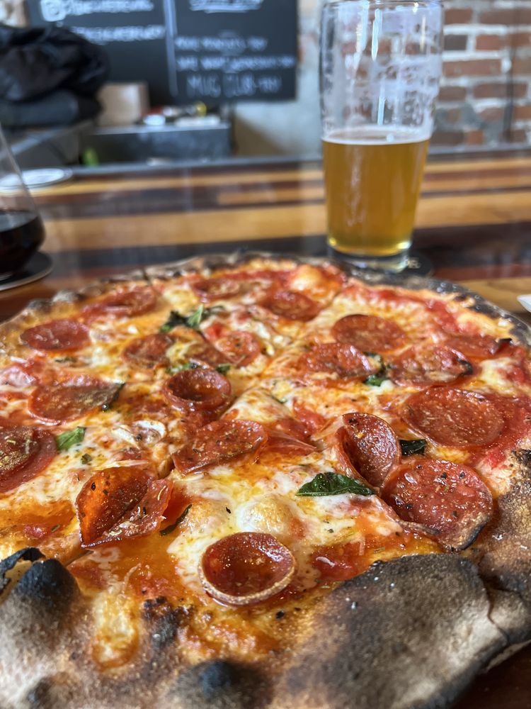 CHAR Stone Fired Pizza Logo