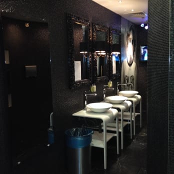 Under The Bridge - Swanky toilets - Venues & Event Spaces Near Me - London, XGL