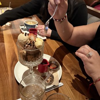 North Italia - The make it yourself brookie sundae, so much fun and delicious - Italian Near Me - Cerritos, California North Italia - The make it yourself brookie sundae, so much fun and delicious - Italian Near Me - Cerritos, California