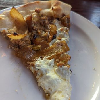 Mondo - Pizza Near Me - Middletown, Connecticut