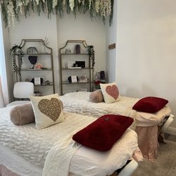 Peony Healings & Spa