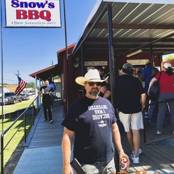 Snow's BBQ - Takin' the heat...;-) - Barbeque Near Me - Lexington, Texas