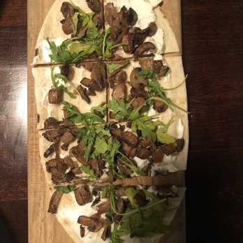 Johnny's Restaurant & Bar - Daily flatbread - Sports Bars Near Me - Calistoga, California