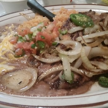El Farolito - Varne asada plate, to die for - Mexican Near Me - Placentia, California El Farolito - Varne asada plate, to die for - Mexican Near Me - Placentia, California