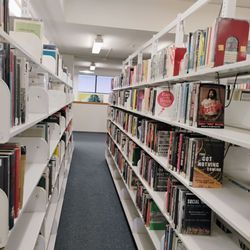 New Britain Public Library - Nonfiction books