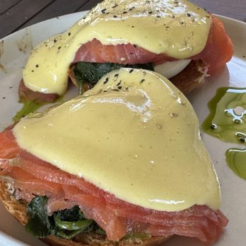 Mood - Eggs Benedict - Breakfast & Brunch Near Me - Los Angeles, California Mood - Eggs Benedict - Breakfast & Brunch Near Me - Los Angeles, California