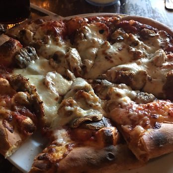The Toad House - Pizza Near Me - Bremerton, Washington