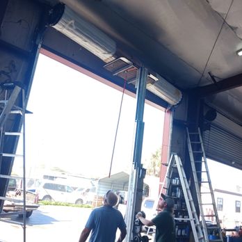 Garage Door Experts - Garage Door Services Near Me - Kissimmee, Florida Garage Door Experts - Garage Door Services Near Me - Kissimmee, Florida