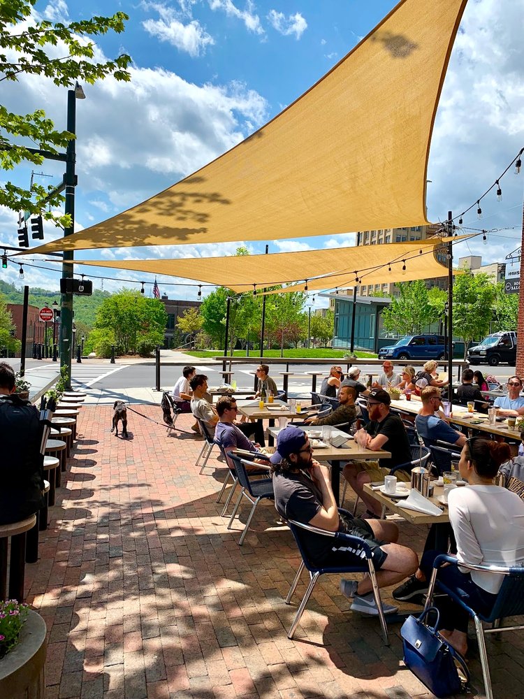 Twisted Laurel Downtown