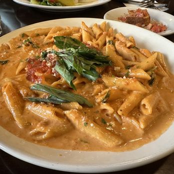 Lenny's Clam Bar - Penne Vodka - Seafood Near Me - Howard Beach, New York