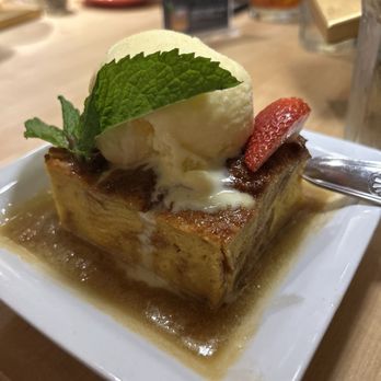 Chez Zee American Bistro - Bread pudding - Desserts Near Me - Austin, Texas