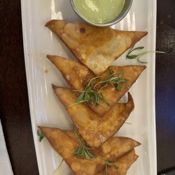 Ted's Bulletin Reston - Jalapeño Jalapeo Popper Wonton - Breakfast & Brunch Near Me - Reston, Virginia