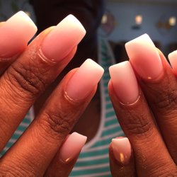 Lee Nails & Spa