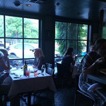 Stonehorse Cafe - Big windows, nice dining area - New American Near Me - Tulsa, Oklahoma