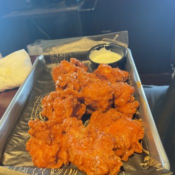 The 859 Taproom and Grill - Buffalo chicken bites - Beer Bar Near Me - Florence, Kentucky