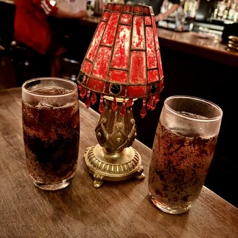 Old Skool Cafe - two glasses of soda and a lamp - Soul Food Near Me - San Francisco, California