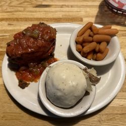 Elijah's Cafe - Meatloaf with mashed potatoes and cream gravy with baby carrots