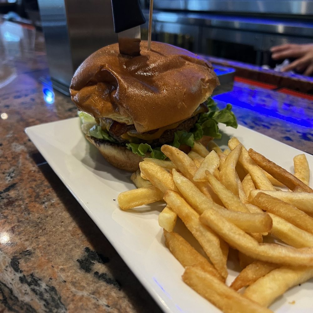 The Tipsy Boar - Millionaire Bacon Burger - New American Near Me - Hollywood, Florida