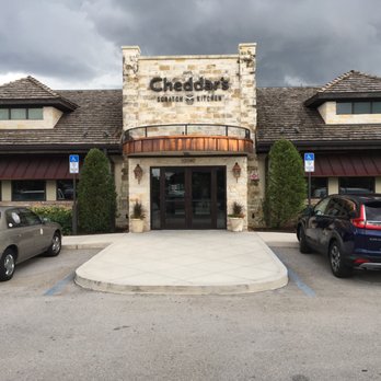 Cheddar's Scratch Kitchen - Front entrance - American Near Me - Fort Myers, Florida