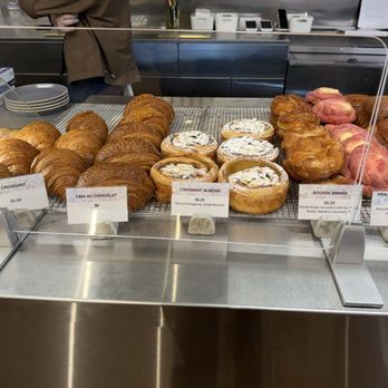 SACRÉ SUCRÉ - Macarons Near Me - Baltimore, Maryland