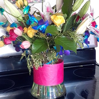 Brigitte's Flowers Galore - Photos of the bouquet - Florists Near Me - Fort Lauderdale, Florida Brigitte's Flowers Galore - Photos of the bouquet - Florists Near Me - Fort Lauderdale, Florida