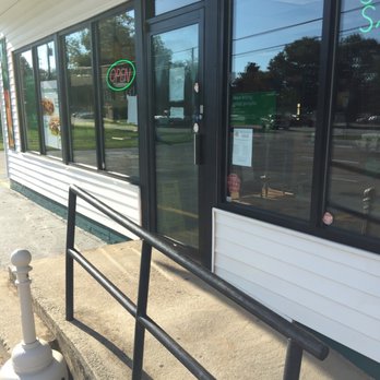 Subway - Smoke stack out in front of the door? Not good! - Fast Food Near Me - Royston, Georgia