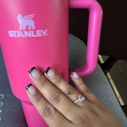 Foxy Nails - black french tip, i love them they were quick and did everything well