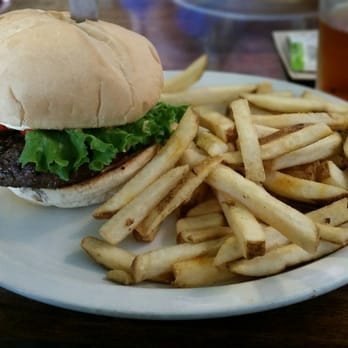 Lodi Beer Co - Cajun Burger - Breweries Near Me - Lodi, California