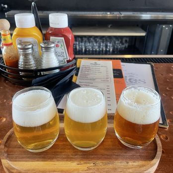 Shades Brewing - IPA flight! - Breweries Near Me - South Salt Lake, Utah Shades Brewing - IPA flight! - Breweries Near Me - South Salt Lake, Utah