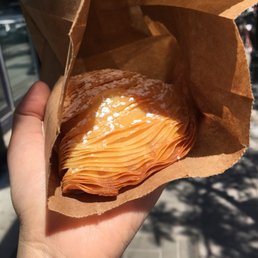 Sfogliatella