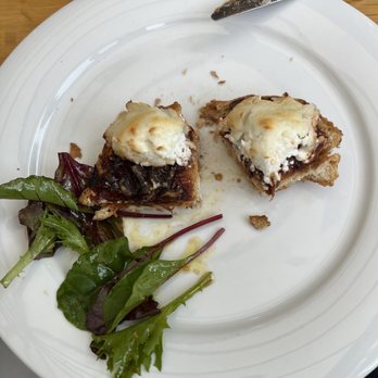 Kilkeney Inn - This goat cheese dish was so good - Gastropubs Near Me - Cheltenham, GLS Kilkeney Inn - This goat cheese dish was so good - Gastropubs Near Me - Cheltenham, GLS