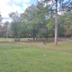 Scott County 1-20 Westbound Rest Area - Loop road with spots and tables