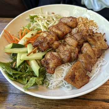 Meekong Bar - satay chicken vermicelli - $14 - Vietnamese Near Me - Seattle, Washington