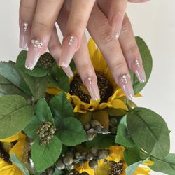 Studio 3 Spa - New full set of acrylics.