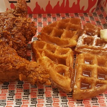 Howlin' Ray's - Chicken & Waffle Out Of The Box (03/10/19). @HowlinRays #Chinatown #Chicken #FoodPic #FoodPorn - Southern Near Me - Los Angeles, California