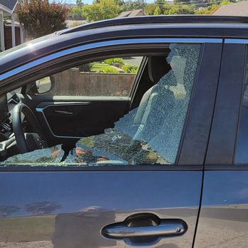 Auto Glass Five Stars - Before his job - Auto Glass Services Near Me - Hayward , California Auto Glass Five Stars - Before his job - Auto Glass Services Near Me - Hayward , California