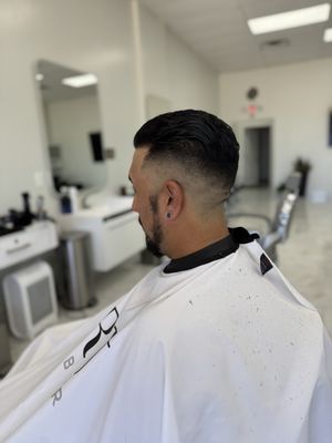 Long Barber Shop