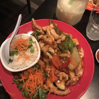 Fan Tan Cafe - Szechuan chicken with rice - Chinese Near Me - Victoria, British Columbia
