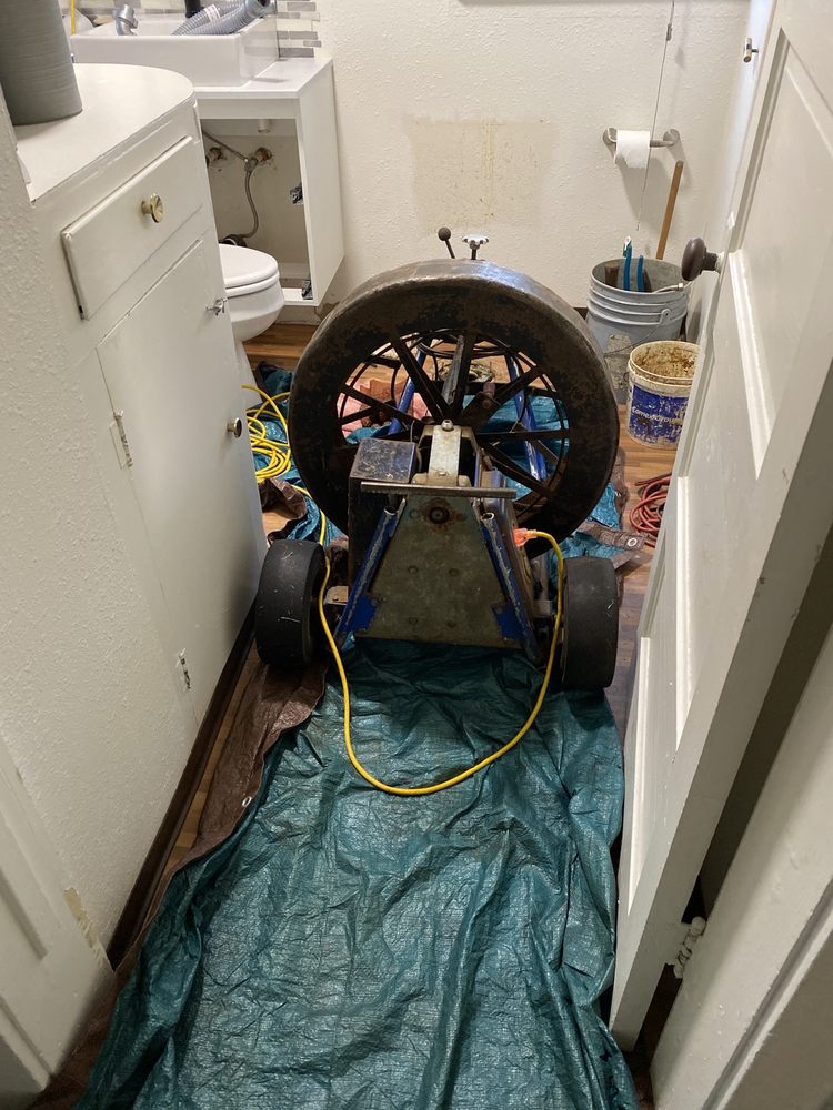 Slide of Roto-Rooter Plumbing & Water Cleanup