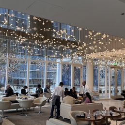 ELLIE’S RESTAURANT & LOUNGE - Updated January 2026 - 337 Photos & 169