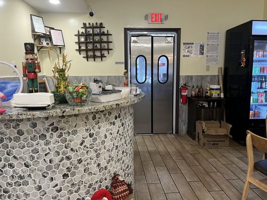 YI ER CHUAN MALATANG（SPICY HOTPOT） by null