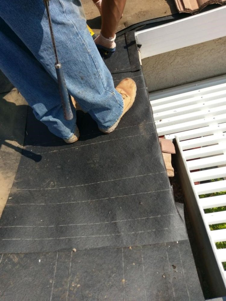 Slide of A&L Roofing Repairs & Cleaning