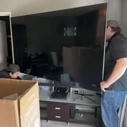 Geek Squad - Installing