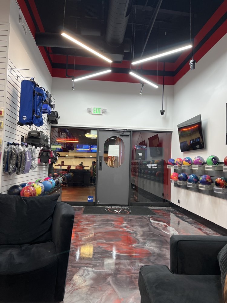 Axis Point Bowling Pro Shop Logo