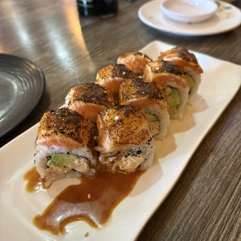 I Luv Sushi - Cincinnati - Sushi Bars Near Me - Lakewood, California