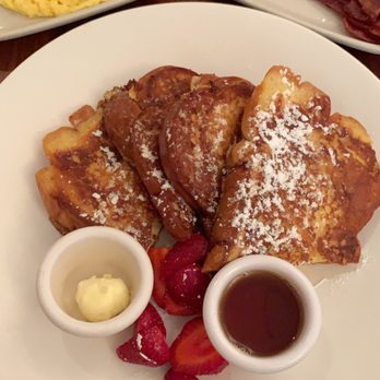 Sarabeth's - French Toast with Bacon and Scrambled eggs. - Breakfast & Brunch Near Me - New York, New York